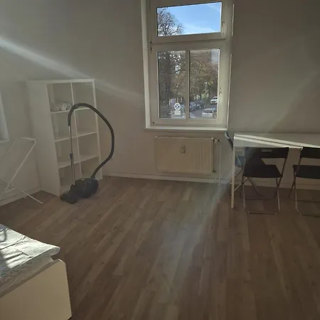 Apartment Living 21, Monteur- Und Ferienwohnung, 5 Personen, Zur Langfristigen Anmietung Halle (Saale)