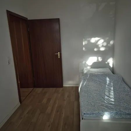Living 21, Monteur- Und Ferienwohnung, 5 Personen, Zur Langfristigen Anmietung Halle (Saale)