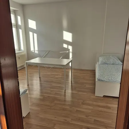 Living 21, Monteur- Und Ferienwohnung, 5 Personen, Zur Langfristigen Anmietung Apartment